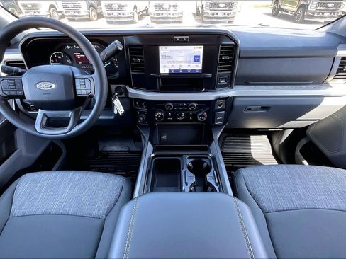 New 2026 Ford F350 XLT w/ FX4 Off-Road Package image 5