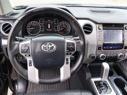 Used 2018 Toyota Tundra Platinum AWD/4WD image 40