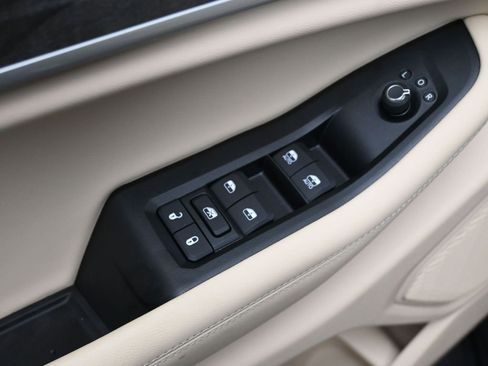 New 2025 Jeep Grand Cherokee L Limited w/ Luxury Tech Group II image 21