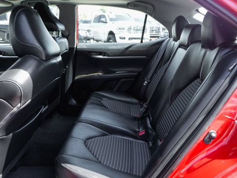 Used 2022 Toyota Camry SE w/ Convenience Package FWD image 34