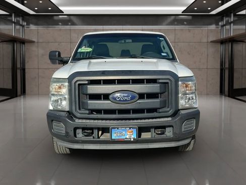 Used 2015 Ford F250 XL w/ Power Equipment Group RWD image 3