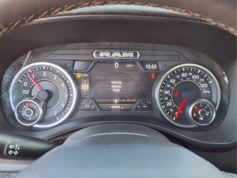 Used 2025 RAM 1500 Laramie AWD/4WD image 18