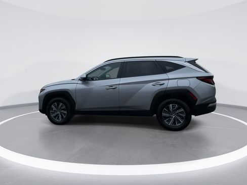 Used 2024 Hyundai Tucson Blue image 4