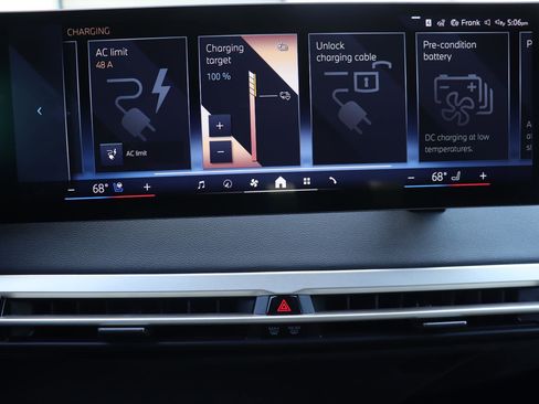 New 2026 BMW iX xDrive60 image 34