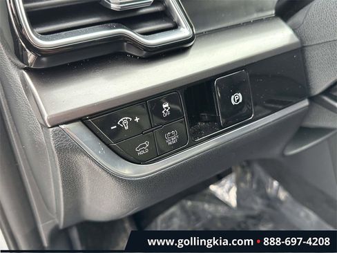 Certified 2025 Kia Sportage EX w/ EX Premium Package image 18