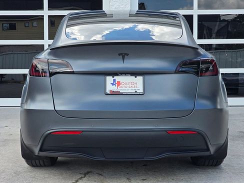 Used 2021 Tesla Model Y Performance image 6