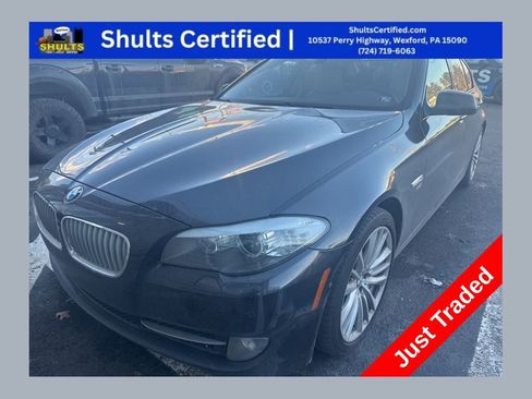 Used 2011 BMW 550i xDrive Sedan image 1
