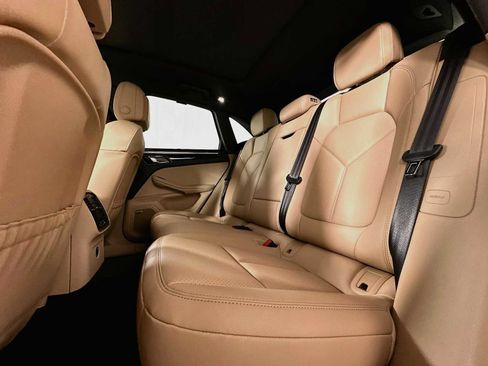 New 2026 Porsche Macan AWD/4WD image 23
