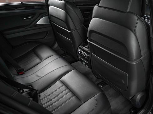 Used 2014 BMW M5 RWD image 71