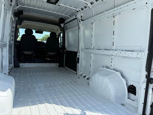 Used 2026 RAM ProMaster 2500 w/ Convenience Group FWD image 22