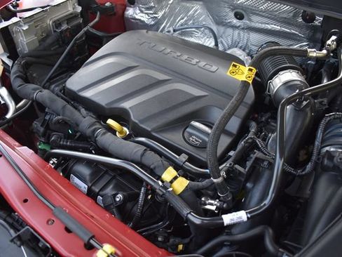 New 2026 Chevrolet Trax LT w/ LT Convenience Package FWD image 33