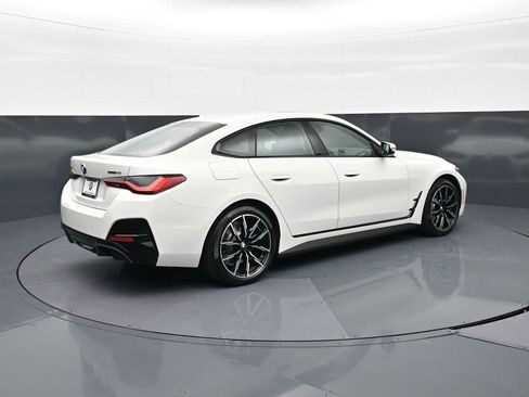 New 2026 BMW i4 eDrive40 w/ M Sport Package RWD image 5