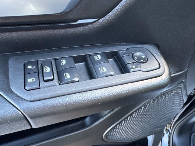 Used 2025 RAM 1500 Tradesman w/ Night Edition AWD/4WD image 9