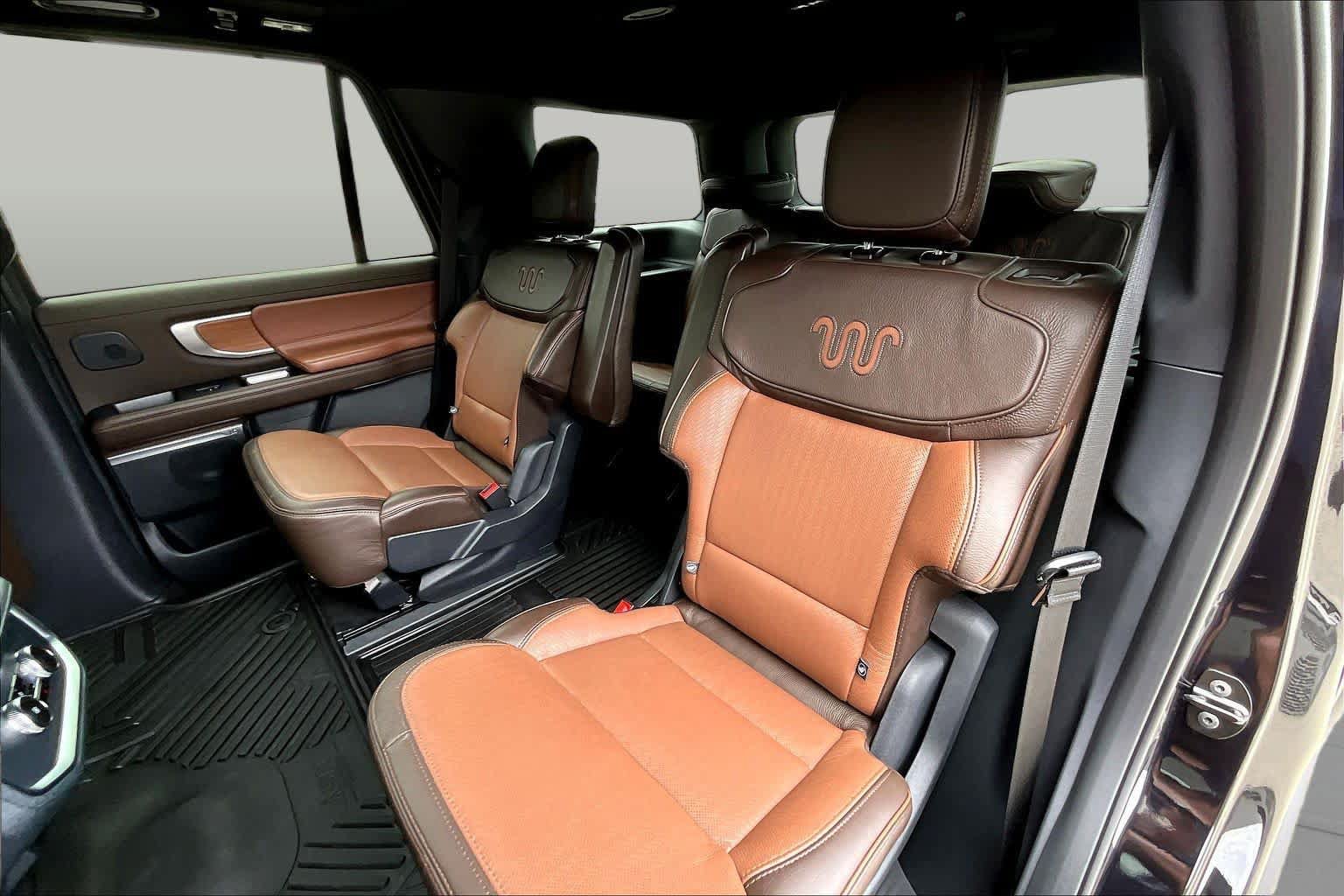 Used 2025 Ford Expedition King Ranch AWD/4WD image 18
