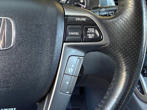 Used 2014 Honda Odyssey Touring Elite image 36