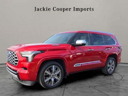 Used 2023 Toyota Sequoia Capstone image 1