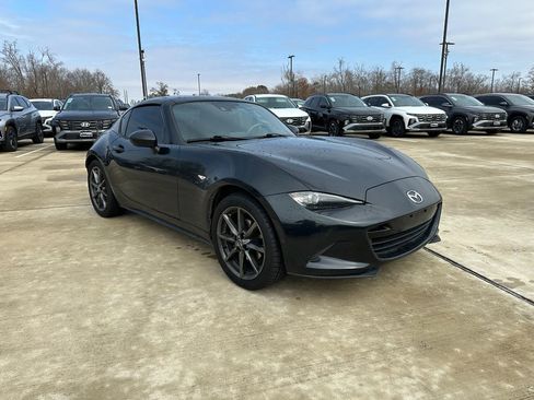 Used 2017 MAZDA MX-5 Miata RF Grand Touring image 3