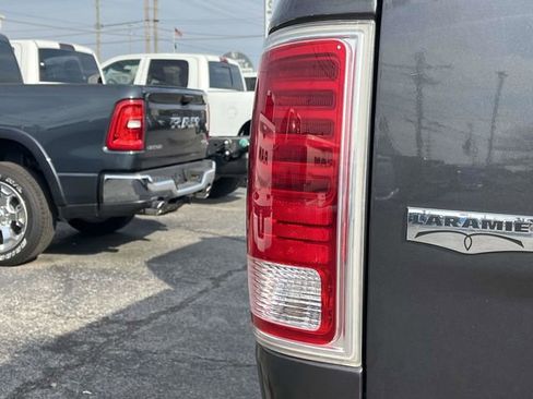 Used 2018 RAM 2500 Laramie image 10