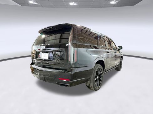 New 2026 Cadillac Escalade ESV Platinum Sport AWD/4WD image 7