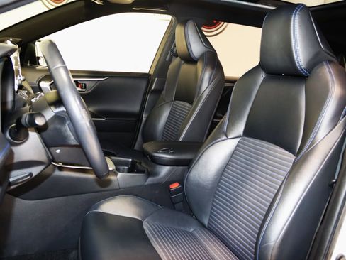 Used 2020 Toyota RAV4 XSE image 34