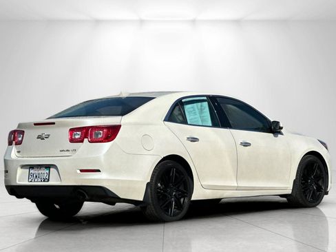 Used 2014 Chevrolet Malibu LTZ FWD image 3