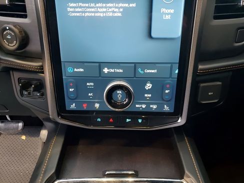 Used 2023 Ford Expedition Max Platinum image 39