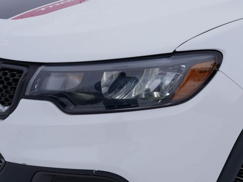 Used 2023 Jeep Compass Trailhawk image 16