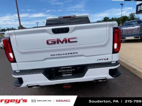 Used 2025 GMC Sierra 1500 AT4 AWD/4WD image 9