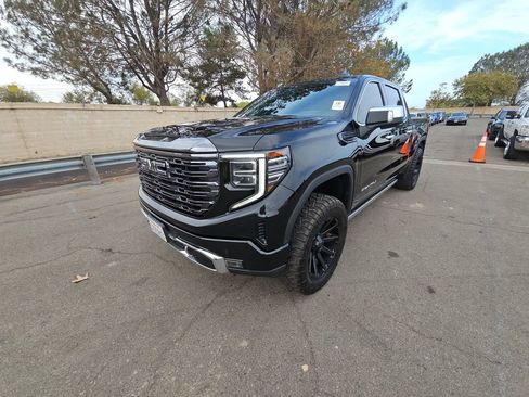 Used 2022 GMC Sierra 1500 Denali Ultimate AWD/4WD image 2