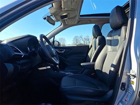 Used 2019 Subaru Forester Touring image 14