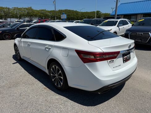 Used 2016 Toyota Avalon XLE Premium FWD image 10