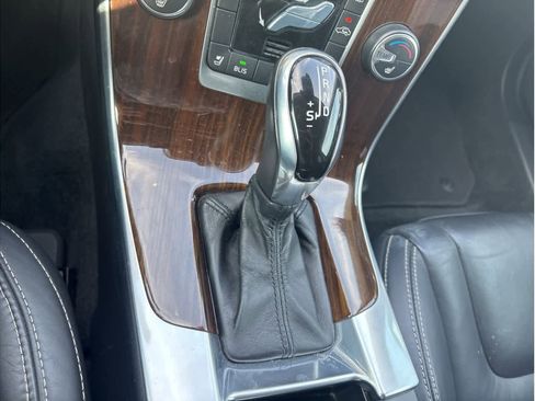 Used 2014 Volvo S60 T6 image 21