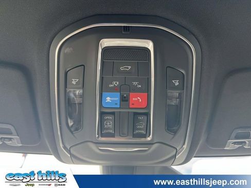 Certified 2025 Jeep Grand Cherokee L Altitude AWD/4WD image 33