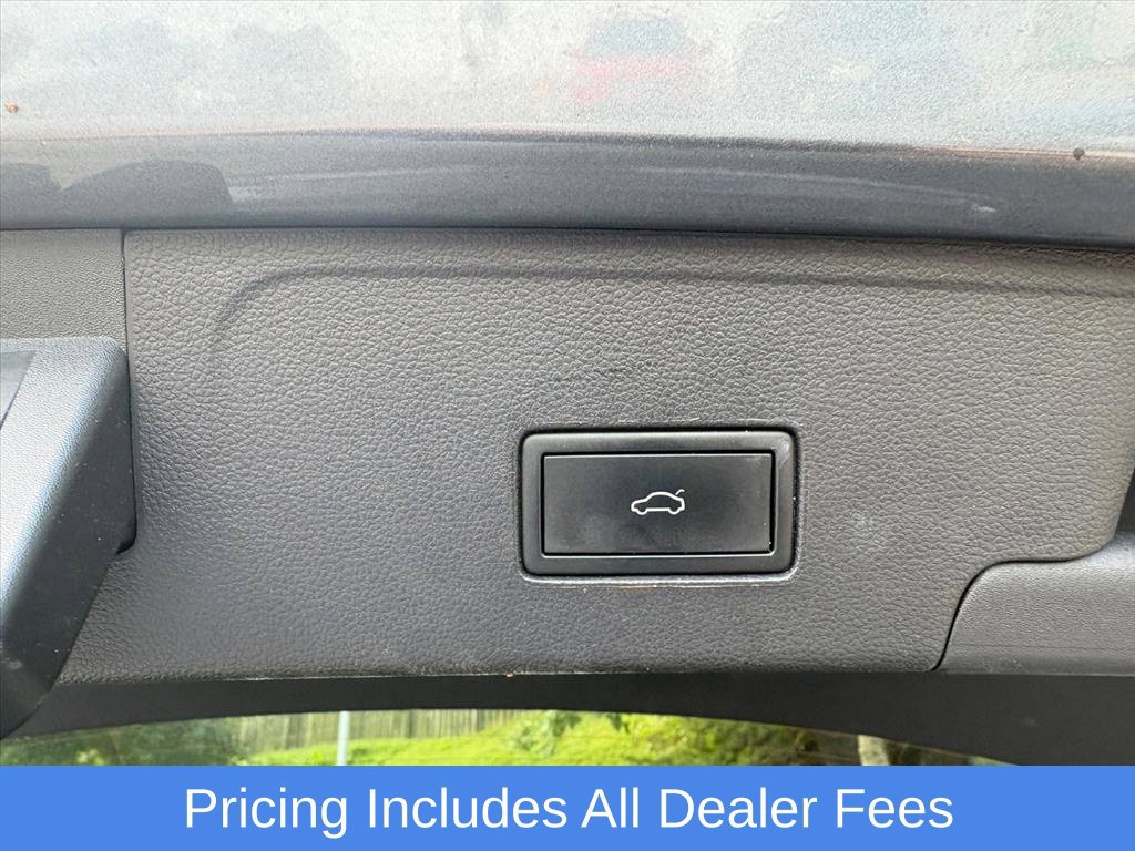 Used 2023 Volkswagen Atlas Cross Sport SE FWD image 24