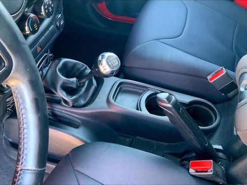 Used 2014 Jeep Wrangler Unlimited Sport w/ Quick Order Package 23S image 17