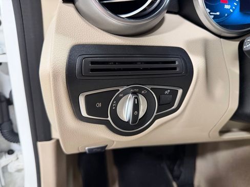 Used 2023 Mercedes-Benz C 300 4MATIC Cabriolet image 23