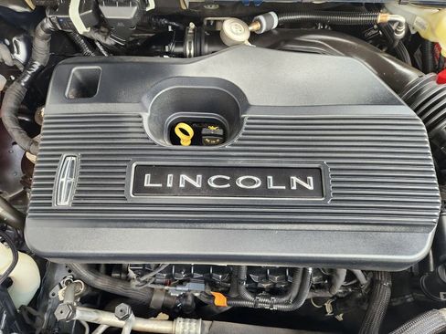 Used 2019 Lincoln Nautilus Reserve w/ Cargo Utility Package FWD image 34