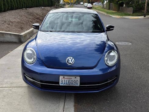 Used 2013 Volkswagen Beetle 2.0T FWD image 2