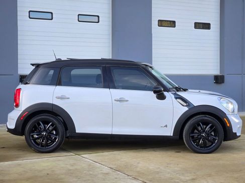 Used 2011 MINI Cooper Countryman S image 9