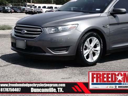 Used 2014 Ford Taurus SEL w/ Equipment Group 201A image 6