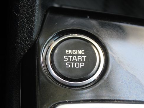 Certified 2023 Kia Sportage EX FWD image 32