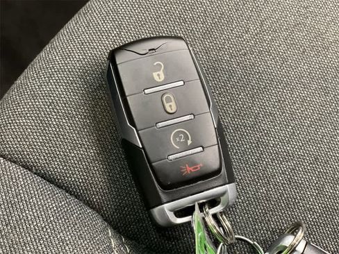 Used 2021 RAM 1500 Big Horn image 28