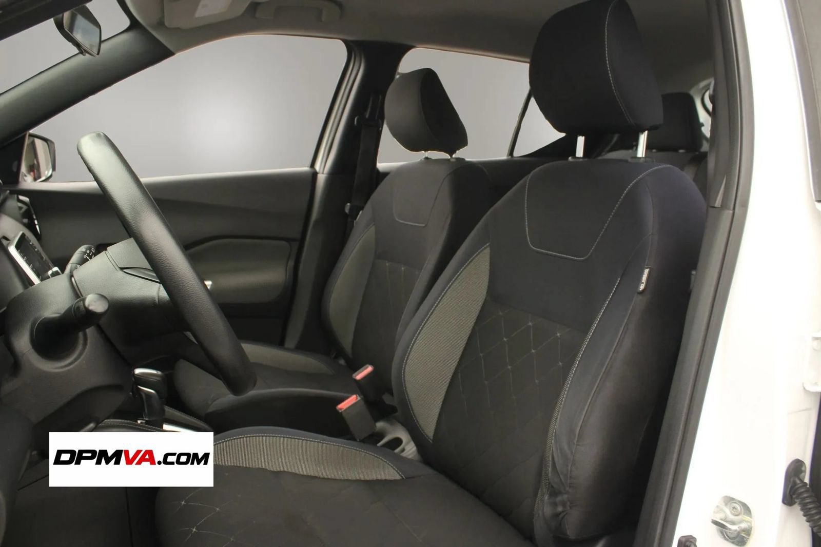 Used 2018 Nissan Kicks SV FWD image 16
