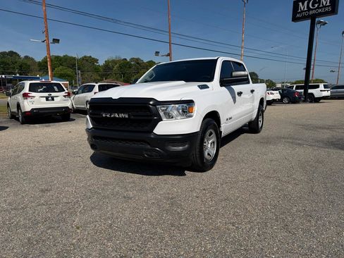 Used 2020 RAM 1500 Tradesman w/ Trailer Tow Group RWD image 9