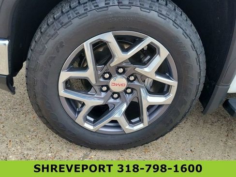 Used 2022 GMC Sierra 1500 SLT w/ SLT Convenience Package AWD/4WD image 33