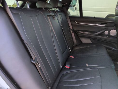 Used 2018 BMW X5 M AWD/4WD image 25
