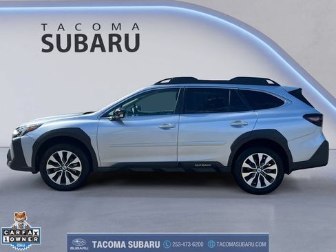 Used 2025 Subaru Outback Limited AWD/4WD image 2