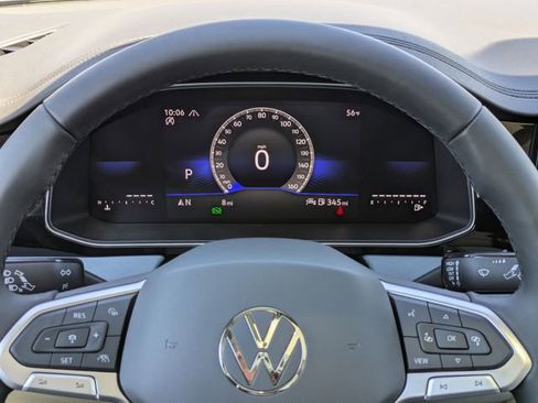 New 2026 Volkswagen Jetta SE FWD image 28
