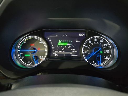 Used 2022 Toyota Venza LE AWD/4WD image 17