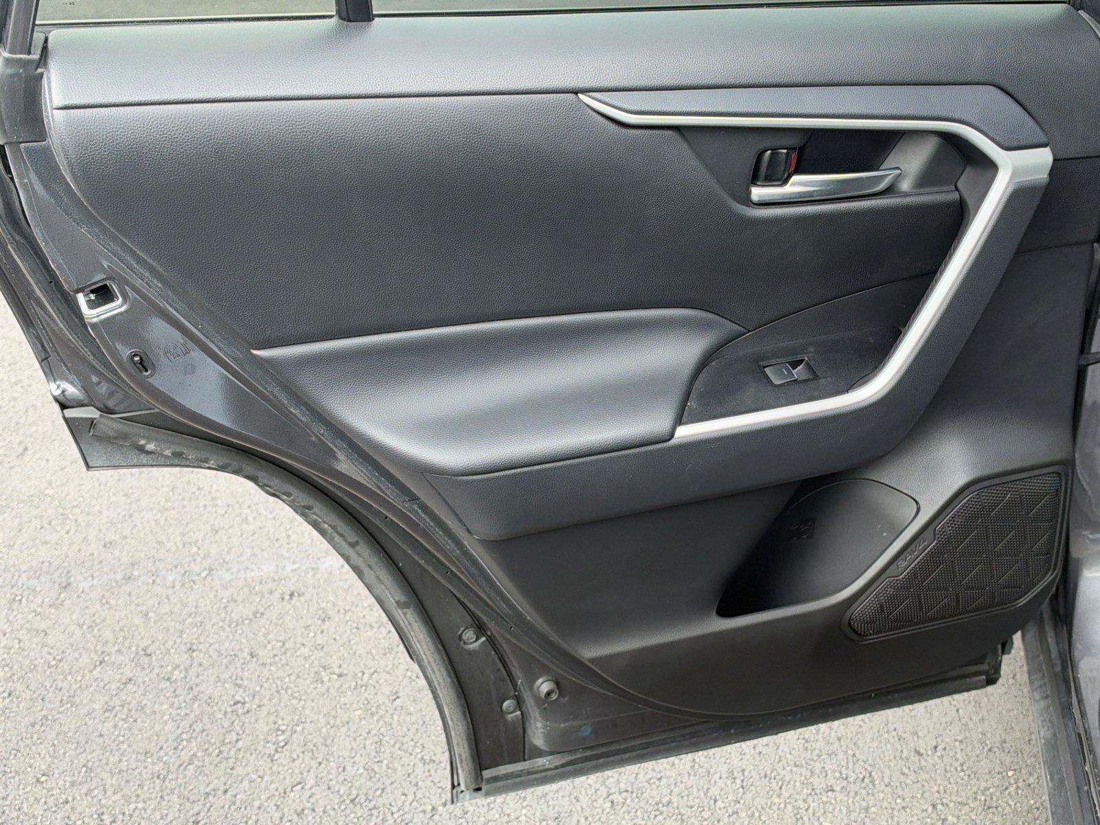 Used 2025 Toyota RAV4 XLE AWD/4WD image 21